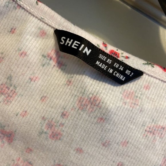 Two-Piece SHEIN White Floral Crop Top Set - Picture 7 of 7